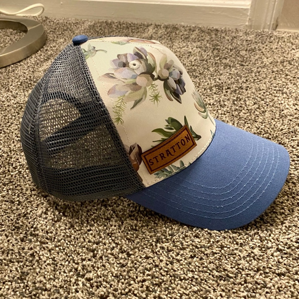Women’s Stratton, Vermont baseball hat